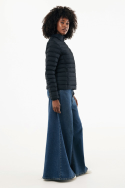 Logotrade Werbeartikel das Foto: IQONIQ Maiko Damen Steppjacke aus recyceltem Polyester
