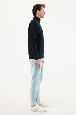 Logotrade Firmengeschenke das Foto: IQONIQ Elgon Quarter-Zip-Sweater aus rec. Baumwolle