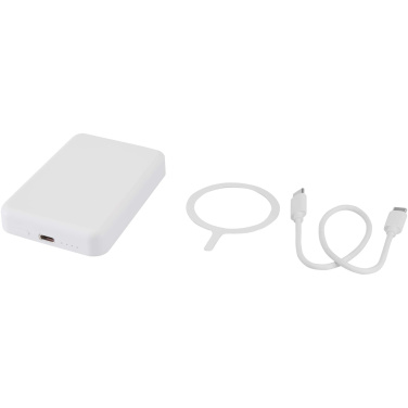 Logotrade Logogeschenke das Foto: Acrab 15 W 5.000 mAh magnetische kabellose Powerbank mit 20 W PD aus recyceltem Kunststoff
