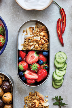 Logotrade Werbeartikel das Foto: Black+Blum Stainless Steel Double Bento Box