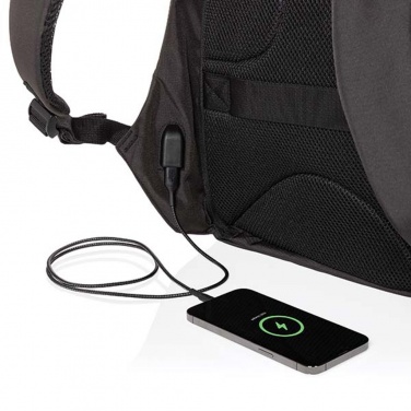 Logotrade promotional product image of: Swiss Peak AWARE™ anti-theft 15.6" laptop backpack