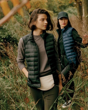 Logotrade promotional merchandise image of: Iqoniq Meru women recycled polyester bodywarmer
