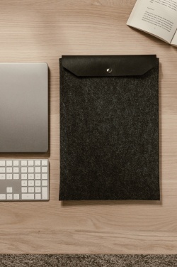 Logotrade promotional item image of: VINGA Albon GRS recycled felt 17" laptop sleeve