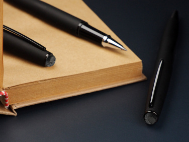 Logotrade promotional merchandise photo of: Pen set with coal 2094036