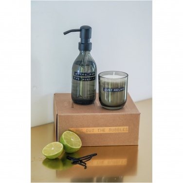 Logotrade ärikingitused pilt: Wellmark Discovery 200 ml käteseebi dosaator ja 150 g lõhnaküünla komplekt - tume merevaigu lõhn