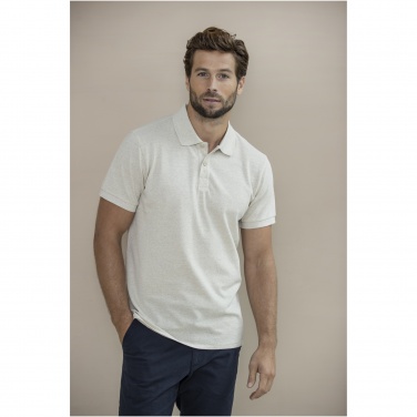 Logotrade meene foto: Emerald lühikeste varrukatega unisex Aware™ taaskasutatud polo