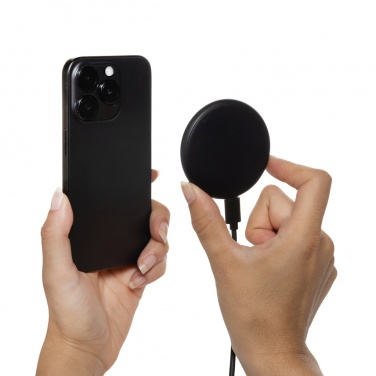 Logotrade reklaamtooted pilt: Magnapad 15W RCS rplastist magnetiline 3 in 1 laadimisalus