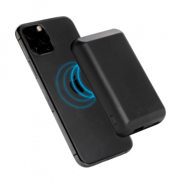 Logotrade meene foto: Magnetiline 5000 mAh 5W juhtmevaba akupank