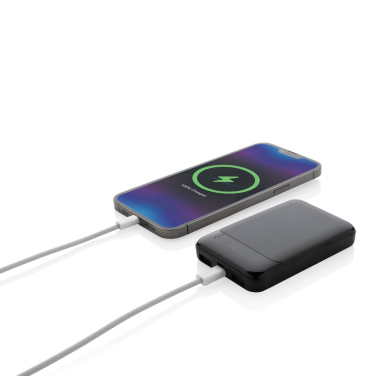 Logotrade meene foto: RCS taaskasutatud plastist 5000 mAh akupank
