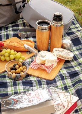 Logotrade ärikingi foto: Bambusest kattega termoskruus