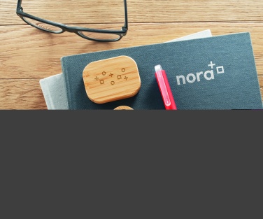 Logotrade reklaamkingi foto: TWS kõrvaklapid bambusest ümbrises