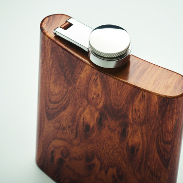 Logotrade firmakingituse foto: Puiduimitatsiooniga plasku 190 ml