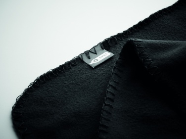 Logotrade reklaamkingi foto: RPET fliisist reisitekk