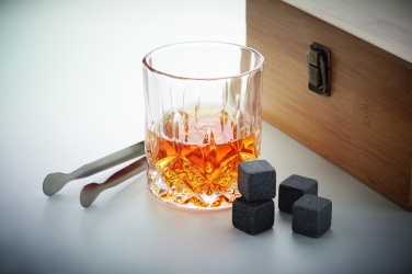 Logotrade firmakingitused pilt: Viskiklaaside komplekt puidust karbis