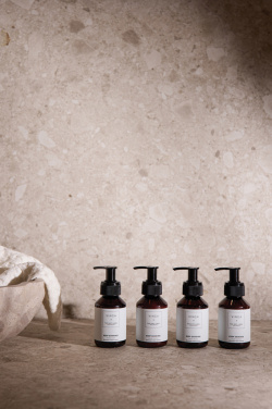 Logo trade meened foto: VINGA x TGL keha- ja kätehoolduskomplekt