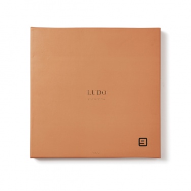 Logo trade mainostuote kuva: VINGA Fia seurapeli