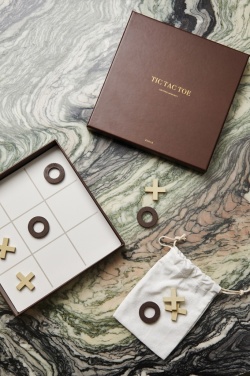 Logo trade mainoslahja kuva: VINGA Ristinolla peli