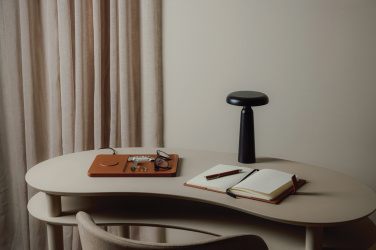 Logotrade mainoslahja tuotekuva: VINGA Avery RCS pöytävalaisin