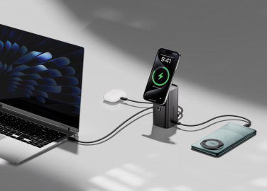 Logo trade mainoslahjat tuotekuva: Urban Vitamin Sunnyvale 100 W 15 000 mAh virtapankki