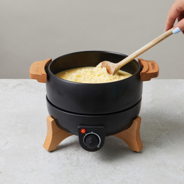 Logotrade mainoslahjat ja liikelahjat tuotekuva: BOSKA sähköinen fondue-setti - 2,3 l (EU-tyyppi F)