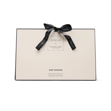 Logo trade liikelahjat mainoslahjat kuva: VINGA x TGL -vartalo- ja käsienhoitosetti