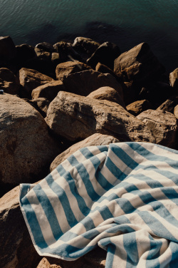 Logo trade mainoslahjat tuotekuva: VINGA Lagoa GRS -ranta­pyyhe