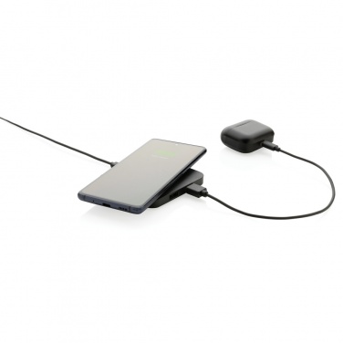 Logotrade reklaminiai produktai nuotrauka: RCS perdirbto plastiko 10 W belaidis įkroviklis su USB prievadais