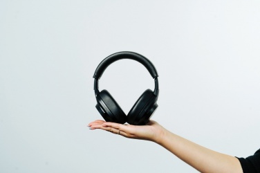 Logotrade Ideja dāvanas foto: Irvine RCS pārstrādātas un labojamas ANC bezvadu austiņas