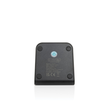 Logotrade Ideja dāvanas foto: VoltPerch RCS pārstrādātas plastmasas 15 W magnētiskais bezvadu lādētājs