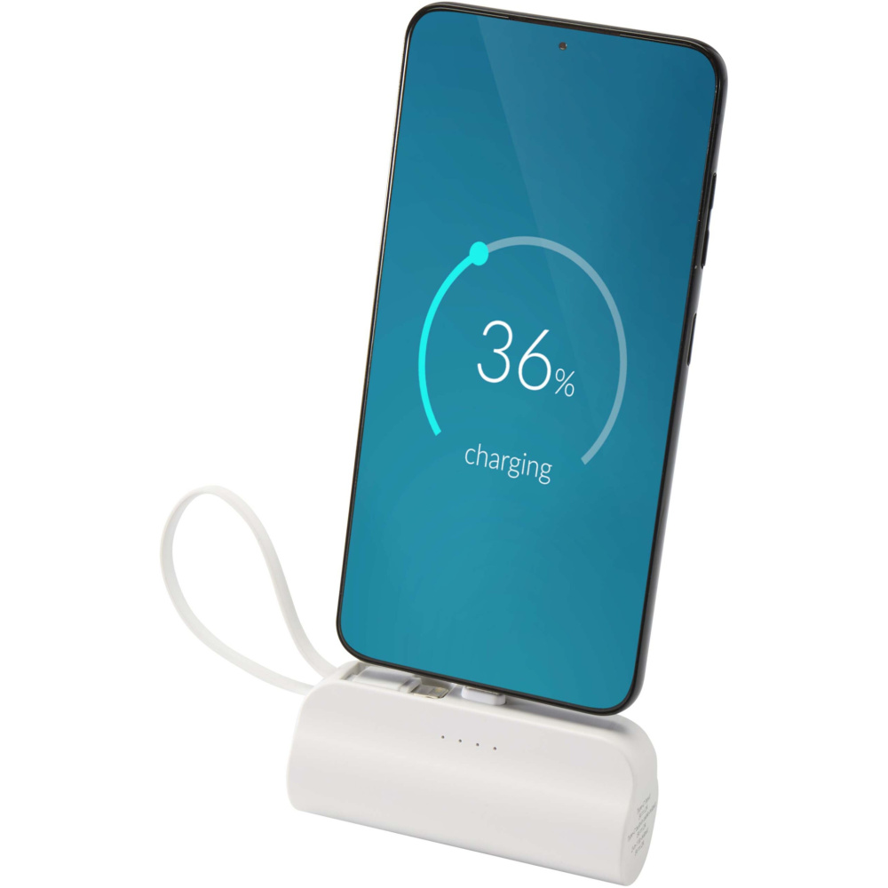 Logotrade ziemassvētku dāvanas foto: Alnair 5000 mAh 10W pārstrādātas plastmasas C tipa pārnēsājamais akumulators ar iebūvētu atlokāmu statīvu un 2-in-1 kabeli