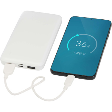Logotrade Ideja dāvanas foto: Intan 10.000 mAh 10W pārstrādājamas plastmasas pārnēsājamais akumulators