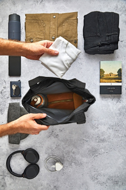 Логотрейд pекламные cувениры картинка: Черная термосумка-тоут/холодильник Blum 16 л