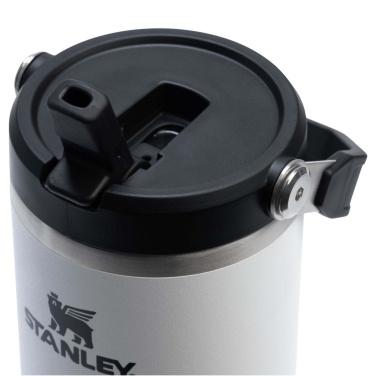 Логотрейд бизнес-подарки картинка: Stanley IceFlow™ 2.0 890 мл Изолированный стаканчик из нержавеющей стали с откидной соломинкой