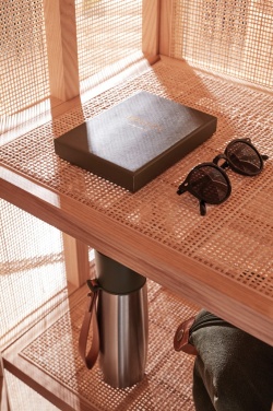 Logotrade profilreklam bild: VINGA Bratzy coffee table