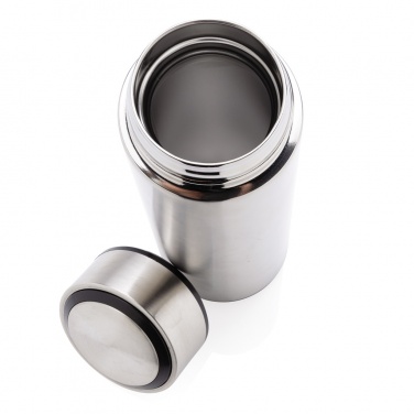 Logotrade kampanjprodukter bild: Vakuumflaska i stainless steel med lock i borstad metall