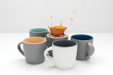 Logotrade profilreklam bild: Keramikmugg med färgad insida 300ml