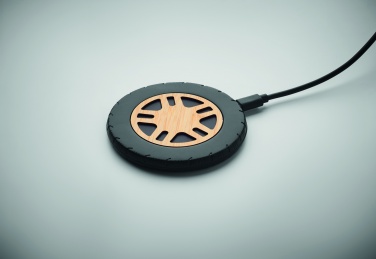 Logotrade reklamprodukter bild: Trådlös laddare 15W