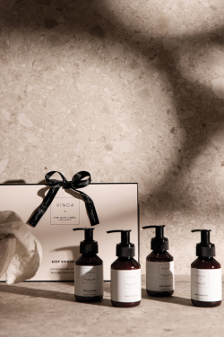 Logotrade reklamprodukter bild: VINGA x TGL kropps- och handvård gåvoset