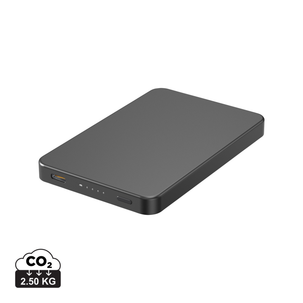 Logotrade profilreklam bild: Urban Vitamin Marin 5000mAh magnetisk 15W trådlös powerbank