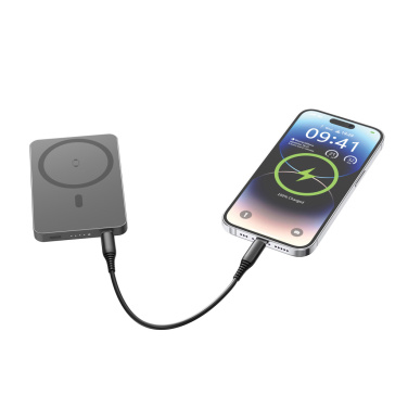 Logotrade profilreklam bild: Urban Vitamin Marin 5000mAh magnetisk 15W trådlös powerbank
